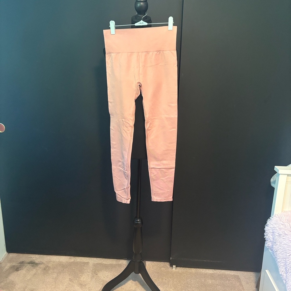 Tek Gear Dusty pink leggings size M